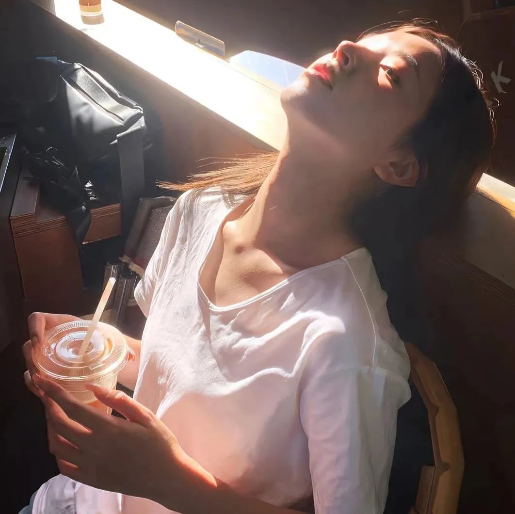 艳妓春色 海报