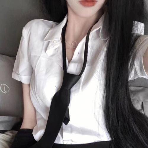 门廊上的礼物 海报